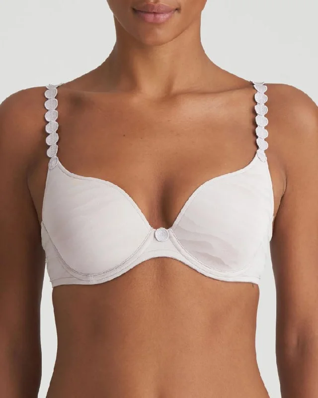 seamless molded bra for smooth undergarmentsSoutien-gorge coussiné armatures Tom