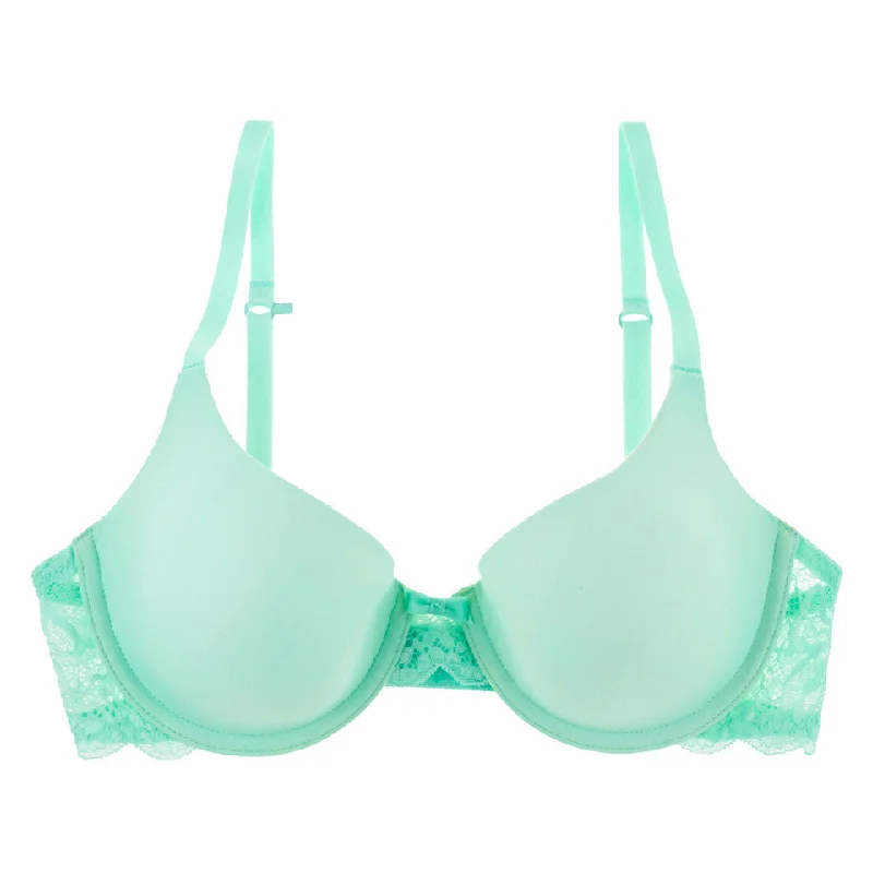 plus-size underwire bra with padded cupsSweet T-Shirt With Lace Bra