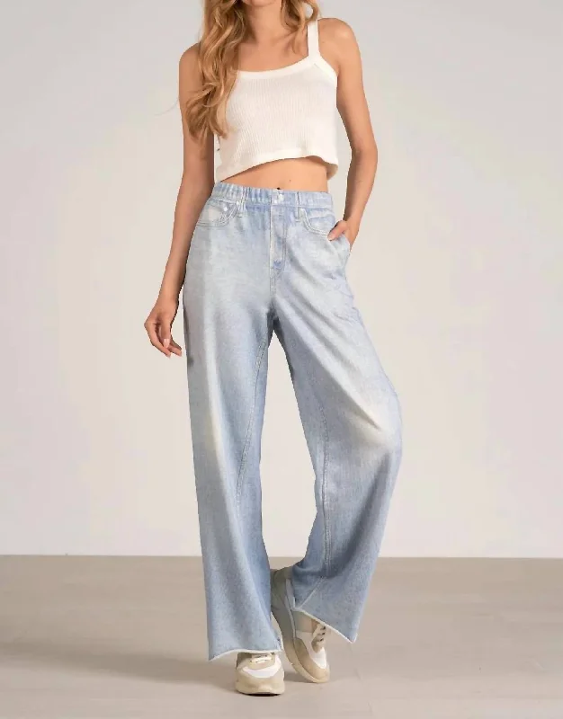 Women's Jodhpurs with ZipperAmber Sweatpant Jeans In Denim