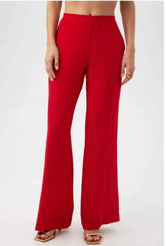 Women's SweatpantsTavia Wide Pant In Red Flowy