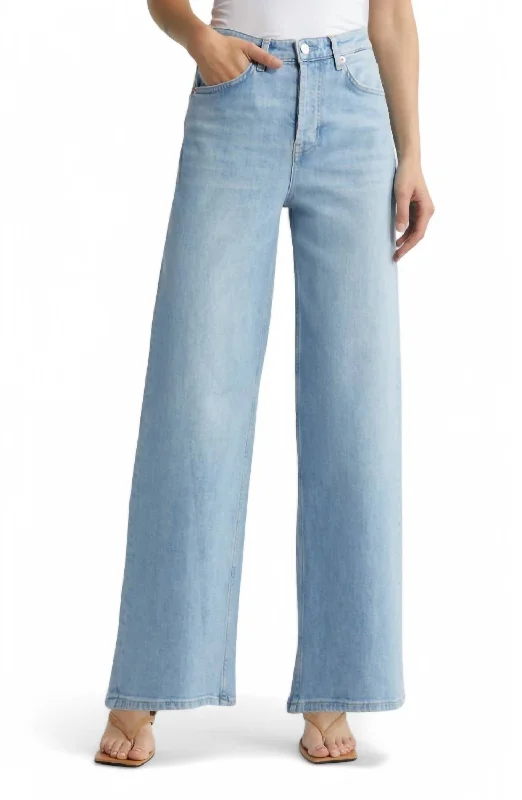 Women's Capri PantsThe Getty High Rise Wide Leg Jean In Blue Mist