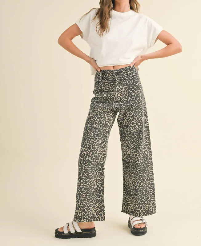 Women's Jodhpurs with Low CollarLeopard Print Jeans