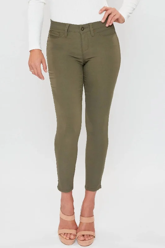 Women's Jodhpurs with Mandarin CollarMissy Hyperstretch Skinny Jean - Petite In Olive