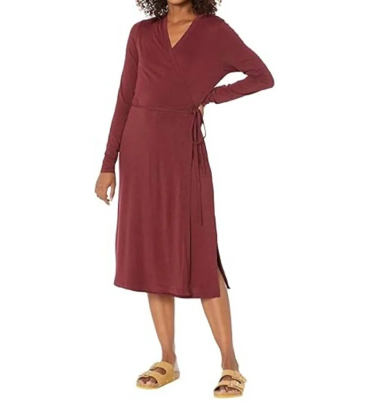 Women's Sweetheart Collar DressesFoundation Long Sleeve Wrap Dress In Maroon Heather