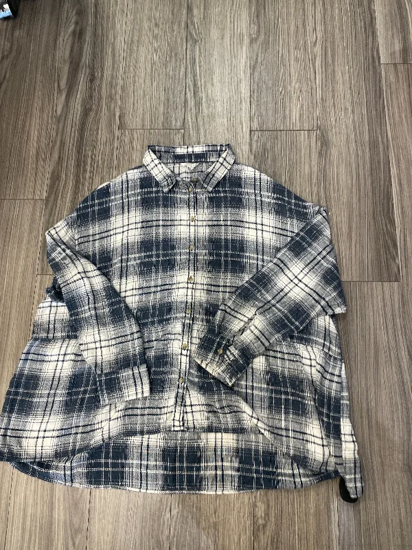 Women's Blouse with Narrow CollarTop Long Sleeve By American Eagle In Plaid Pattern, Size: Xl